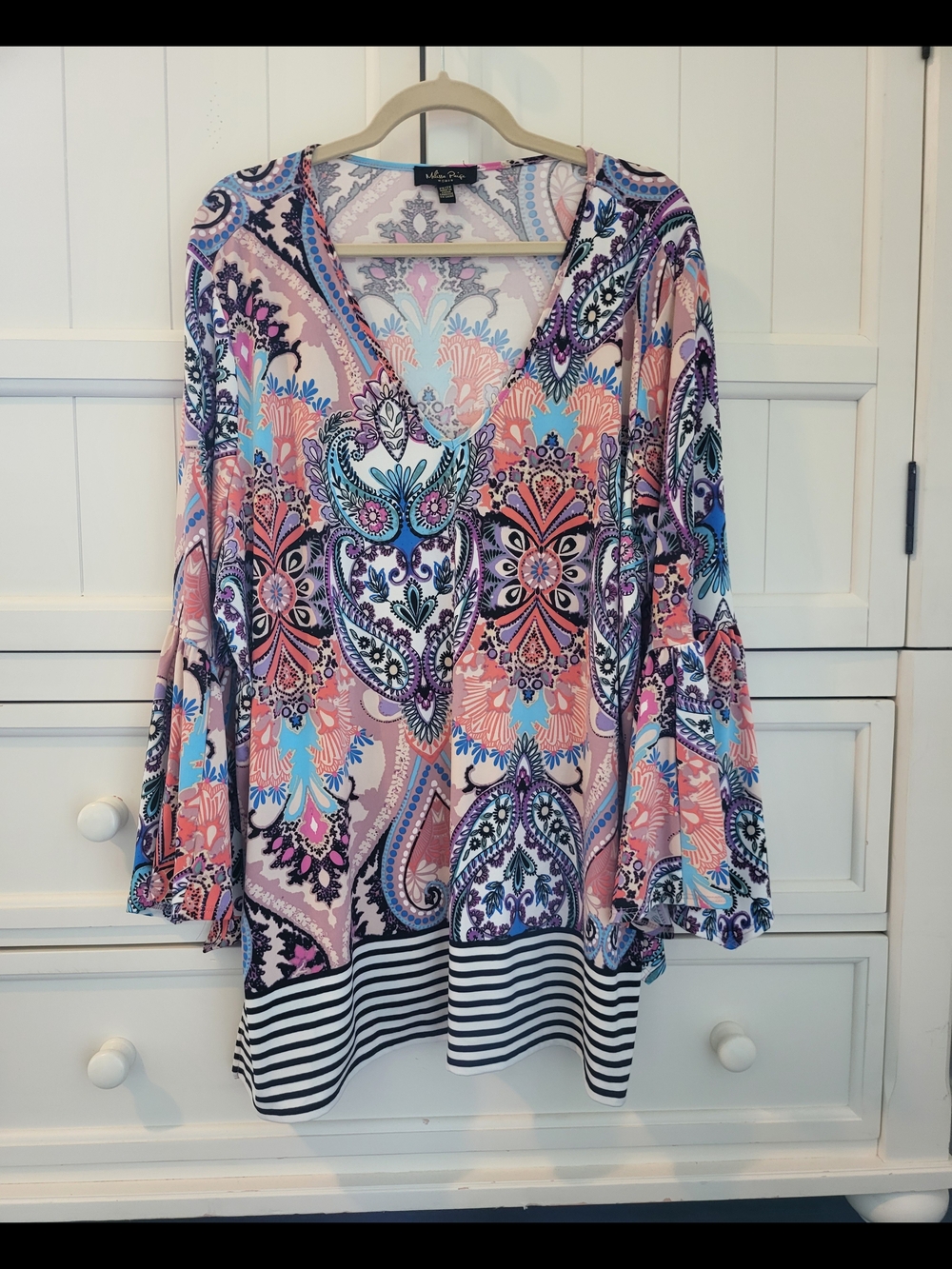 Melissa Paige 2X V-Neck Bell Sleeve Top - Never Worn